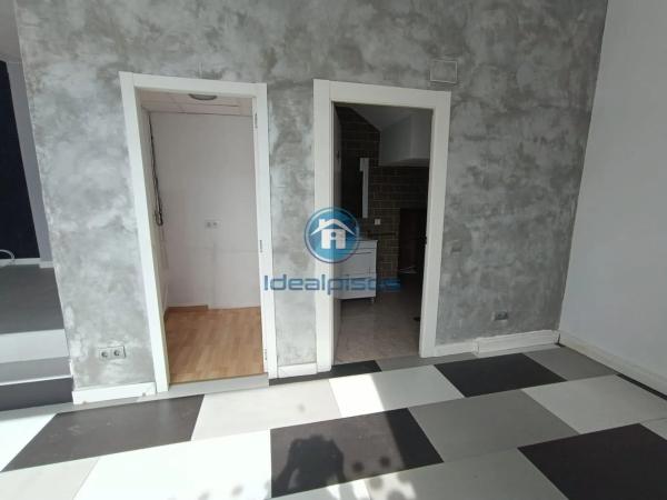 Local en calle Dámaso Abad