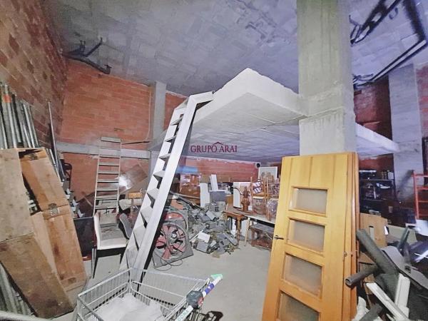 Local en calle Daia Vella