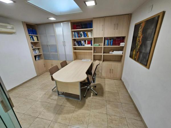 Local en calle Jaime Segarra