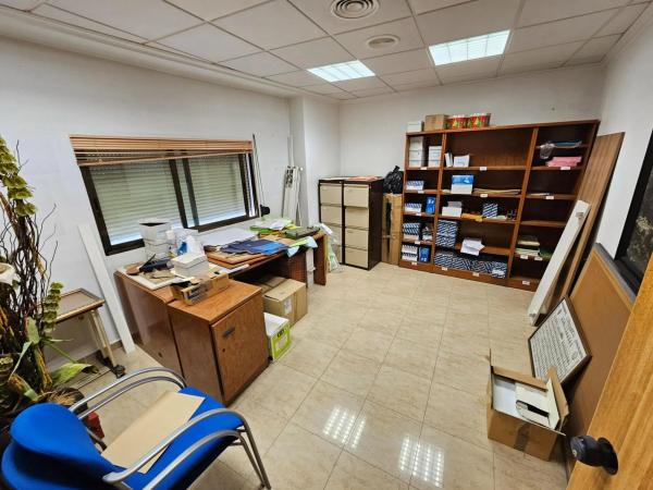 Local en calle Jaime Segarra