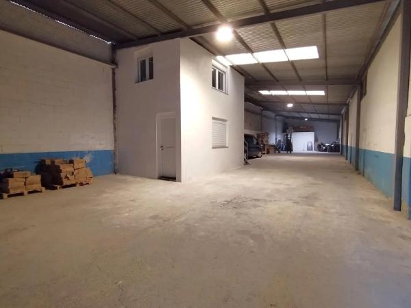 Nave en calle Abogado Andres Charques, 2