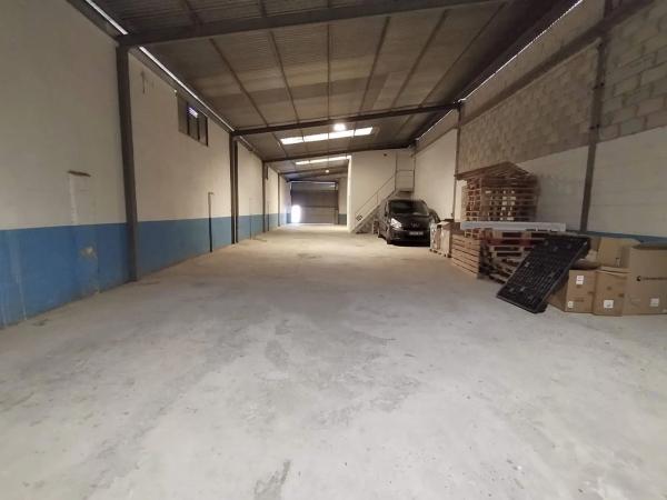 Nave en calle Abogado Andres Charques, 2