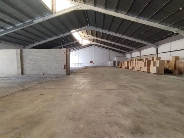 Nave en calle Abogado Andres Charques, 2