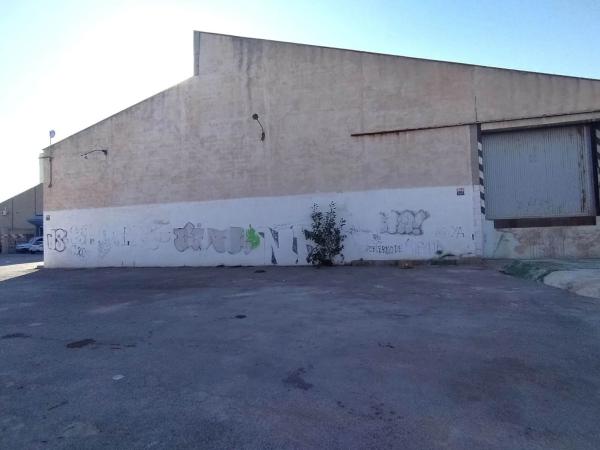 Nave en calle Abogado Andres Charques, 2