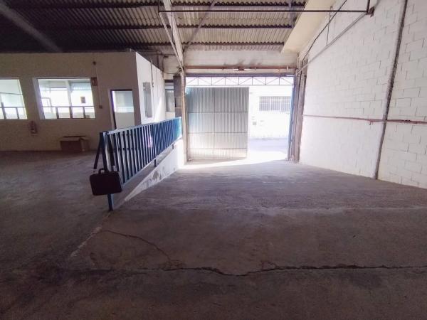 Nave en calle Abogado Andres Charques, 2