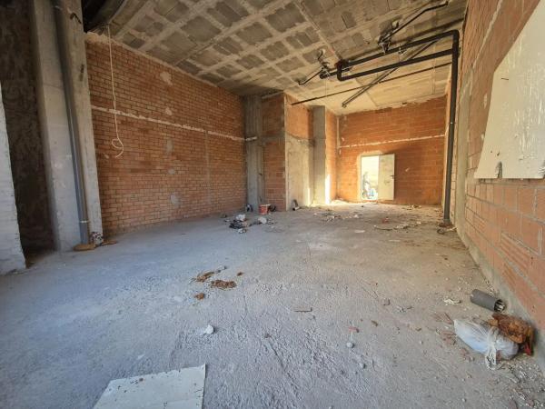 Local en calle Trident