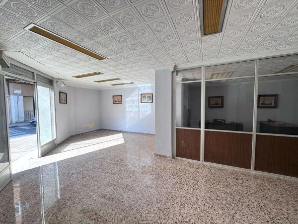 Local en calle Jaén, 2