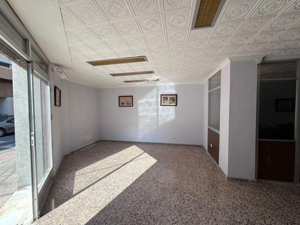 Local en calle Jaén, 2