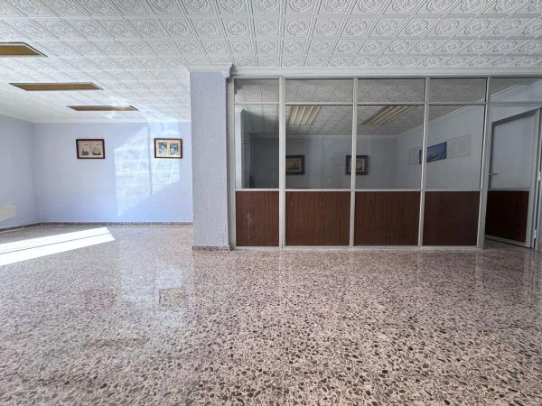 Local en calle Jaén, 2