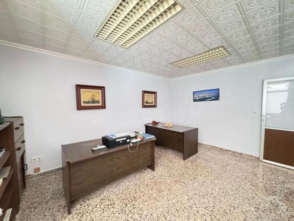 Local en calle Jaén, 2