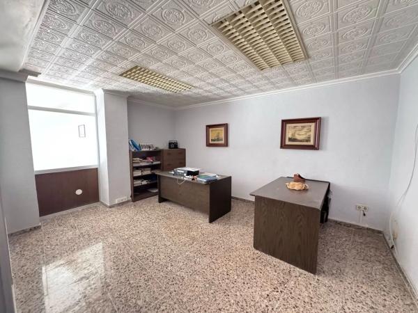 Local en calle Jaén, 2