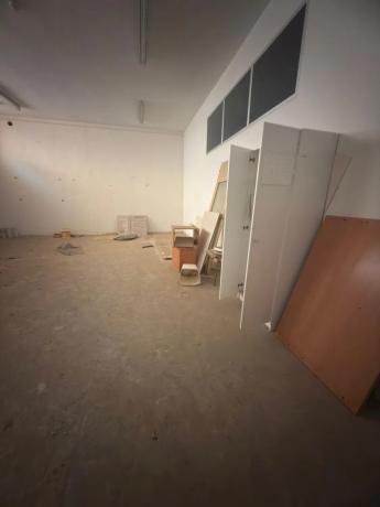 Local en calle de Jacinto Benavente