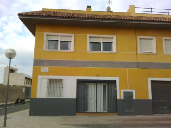 Local en calle Caracas, 23