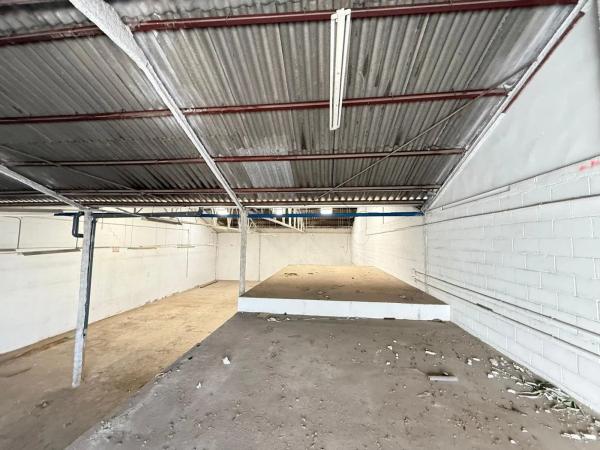 Nave en Barrio Ciudad de Asís - Font-Calent - El Bacarot