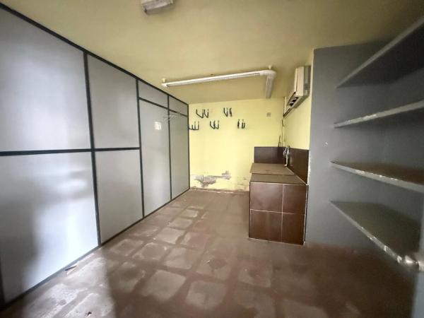 Nave en Barrio Ciudad de Asís - Font-Calent - El Bacarot