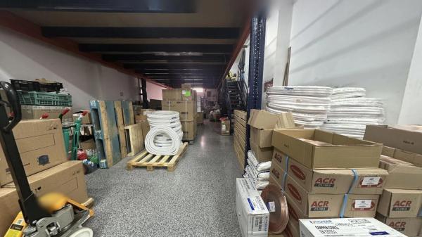 Local en calle de Confrides