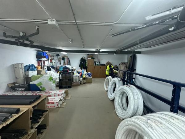 Local en calle de Confrides