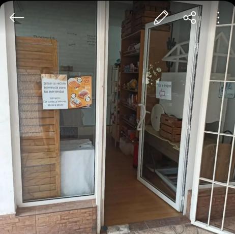 Local en Pintor Antonio Amorós, 39