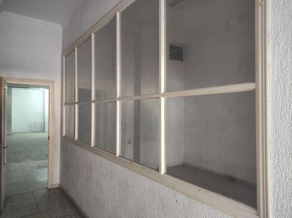 Local en calle de los Doscientos