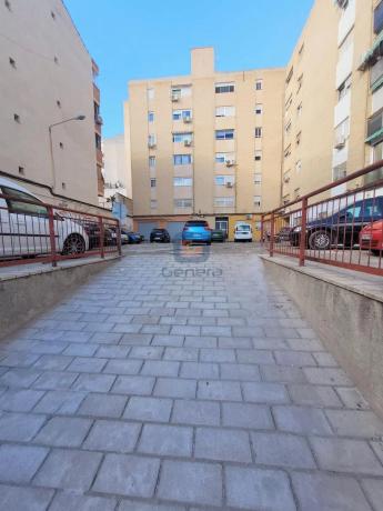 Local en calle Zarandieta