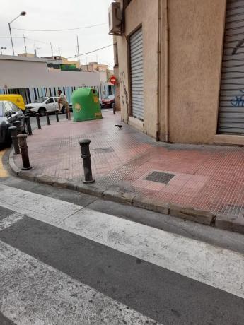 Local en calle Gadea