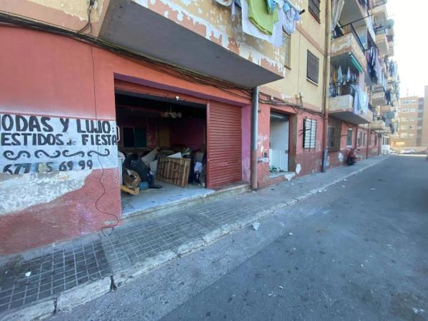 Local en calle Balones