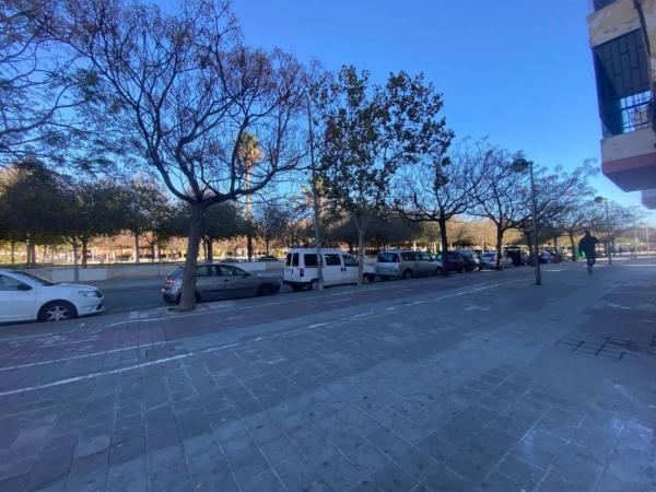 Local en calle Balones