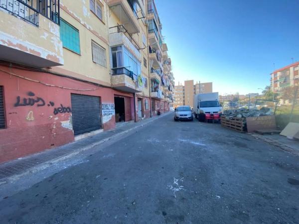 Local en calle Balones