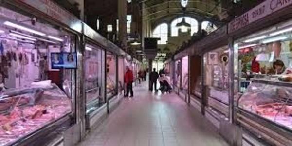 Carnicería en avenida Alfonso El Sabio, 10