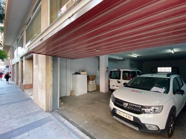 Local en Barrio Ensanche-Diputación