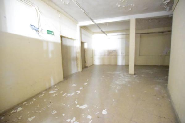 Local en plaza Doctor Gómez Ulla, 1