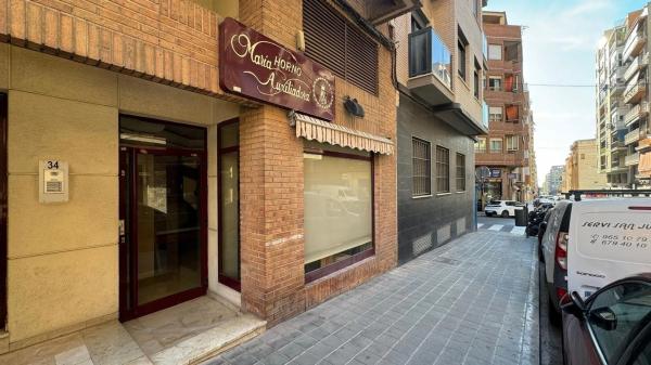 Local en calle del Tucuman