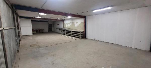 Nave en calle Rosa de los Vientos