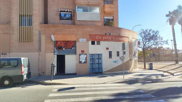 Local en calle Radiofonista Raul Alvarez Anton, 2