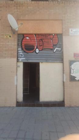 Local en calle Radiofonista Raul Alvarez Anton, 2