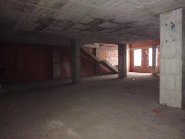 Local en avenida Conde de Lumiares