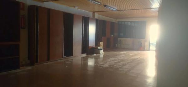 Local en calle Alberola