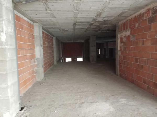 Local en avenida Conde de Lumiares