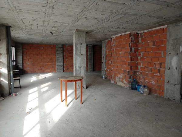 Local en avenida Conde de Lumiares