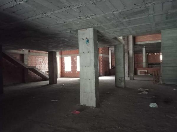 Local en avenida Conde de Lumiares