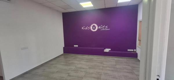 Local en calle Catedrático Lafuente Vidal, 9