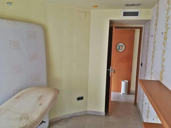 Local en calle Jaime Segarra