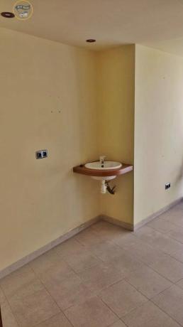 Local en calle Jaime Segarra