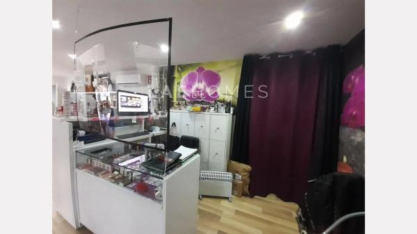 Local en Barrio Altozano