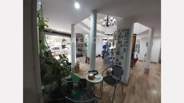 Local en Barrio Altozano