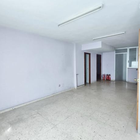 Local en Barrio Altozano