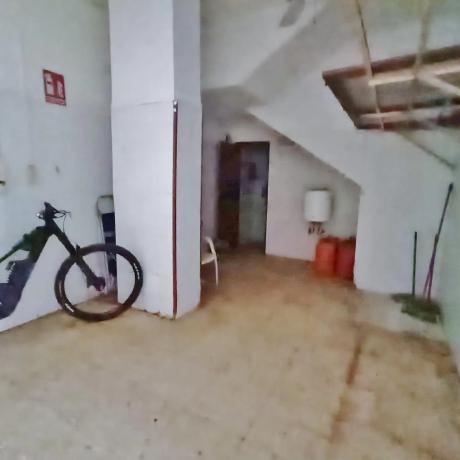 Local en Barrio Altozano