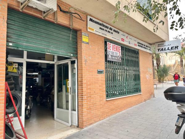 Local en avenida Alcoi
