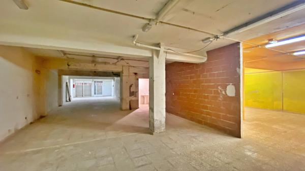 Local en calle Jaén