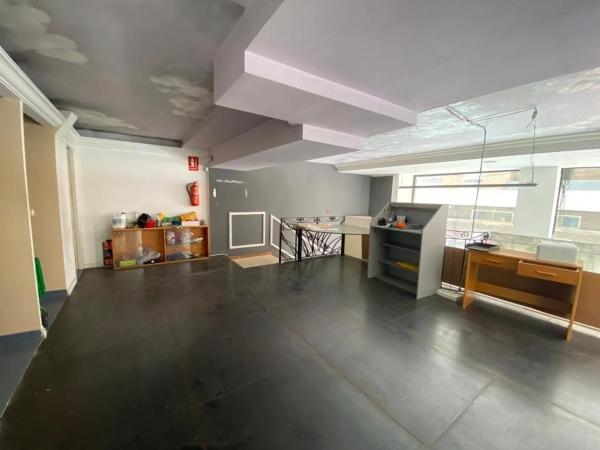 Local en calle Arquitecto Morell